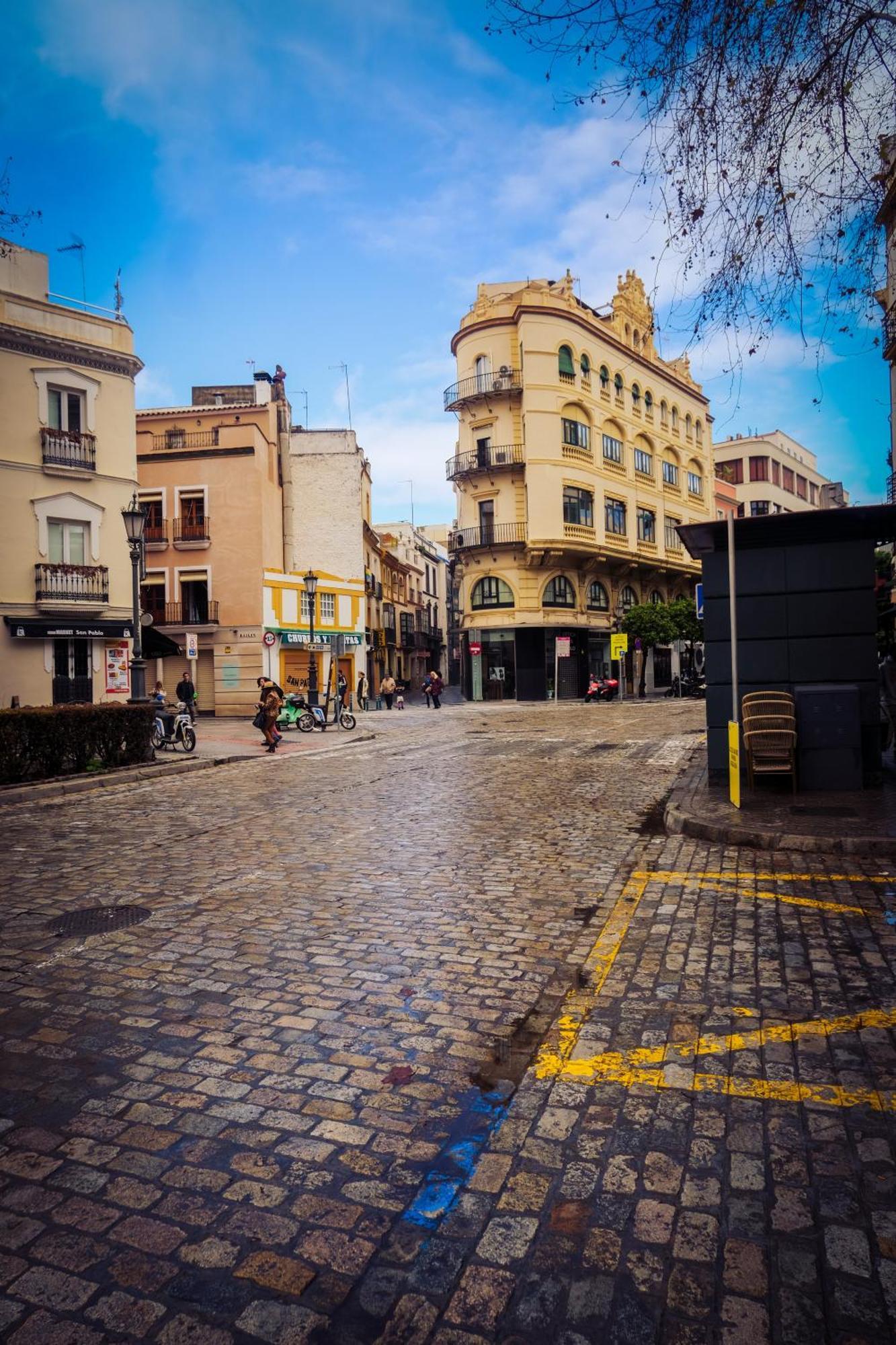 Apartamentos San Roque Севилья Экстерьер фото