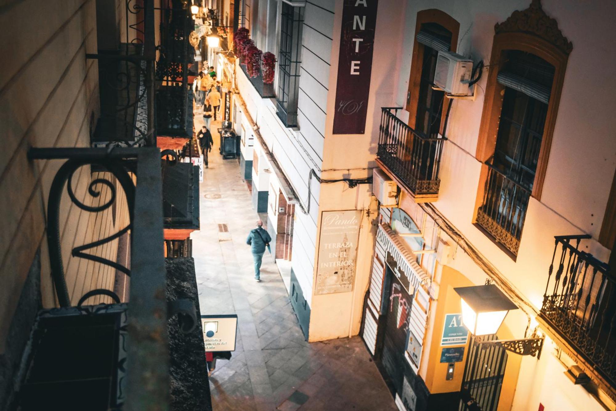 Apartamentos San Roque Севилья Экстерьер фото