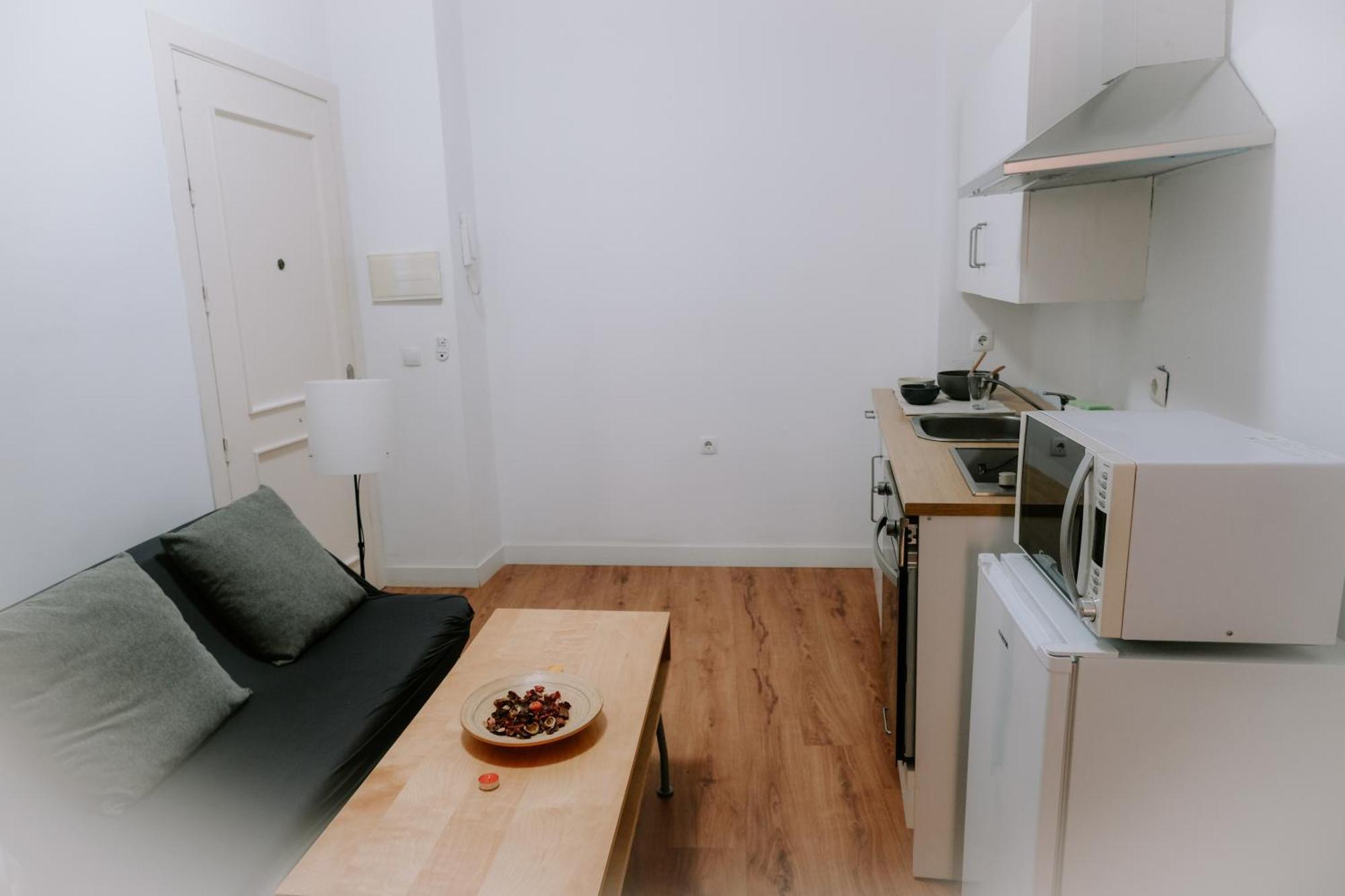Apartamentos San Roque Севилья Экстерьер фото