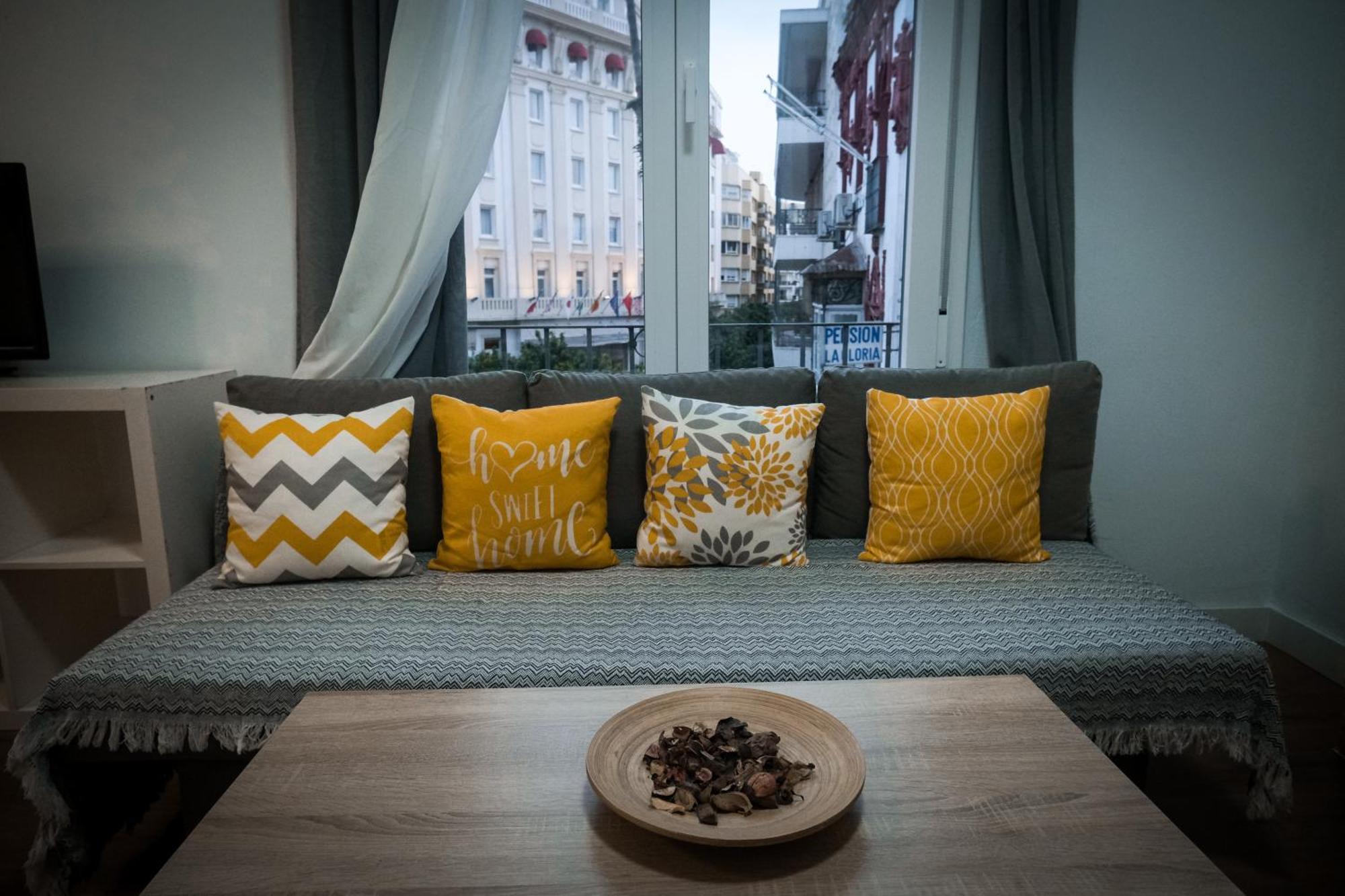 Apartamentos San Roque Севилья Экстерьер фото