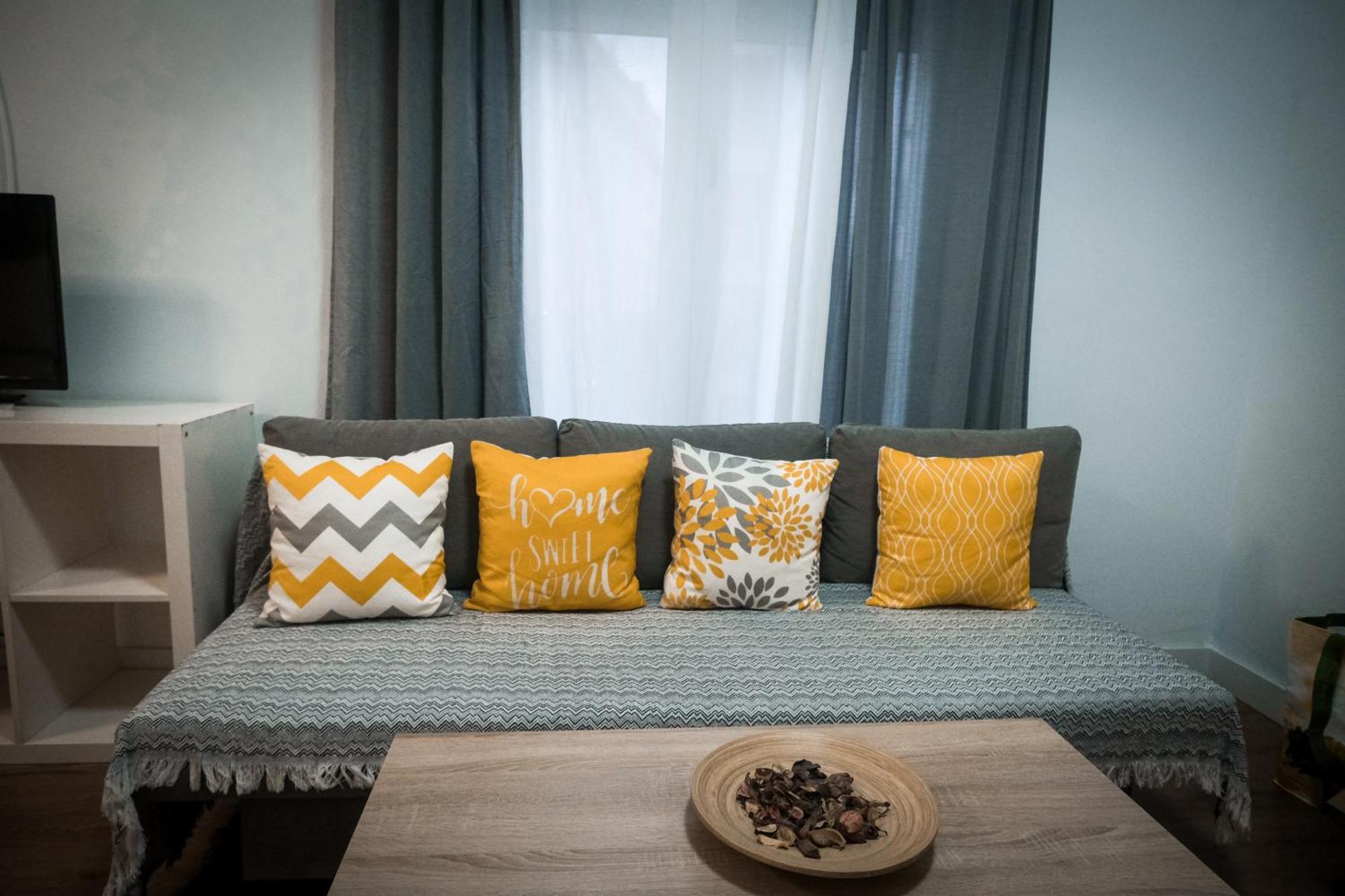 Apartamentos San Roque Севилья Экстерьер фото
